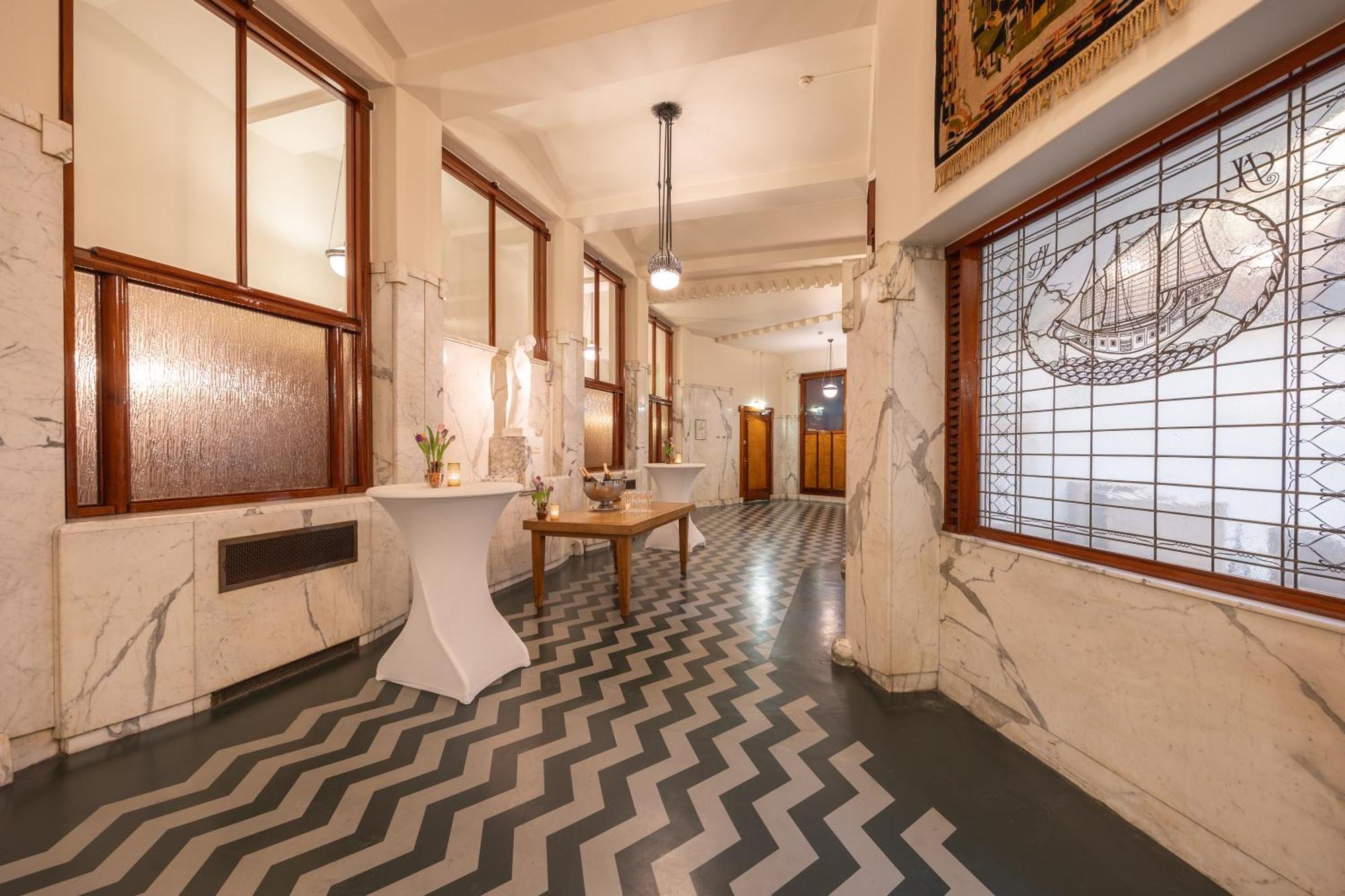 Grand Hotel Amrath Амстердам Екстер'єр фото Interior of the hotel