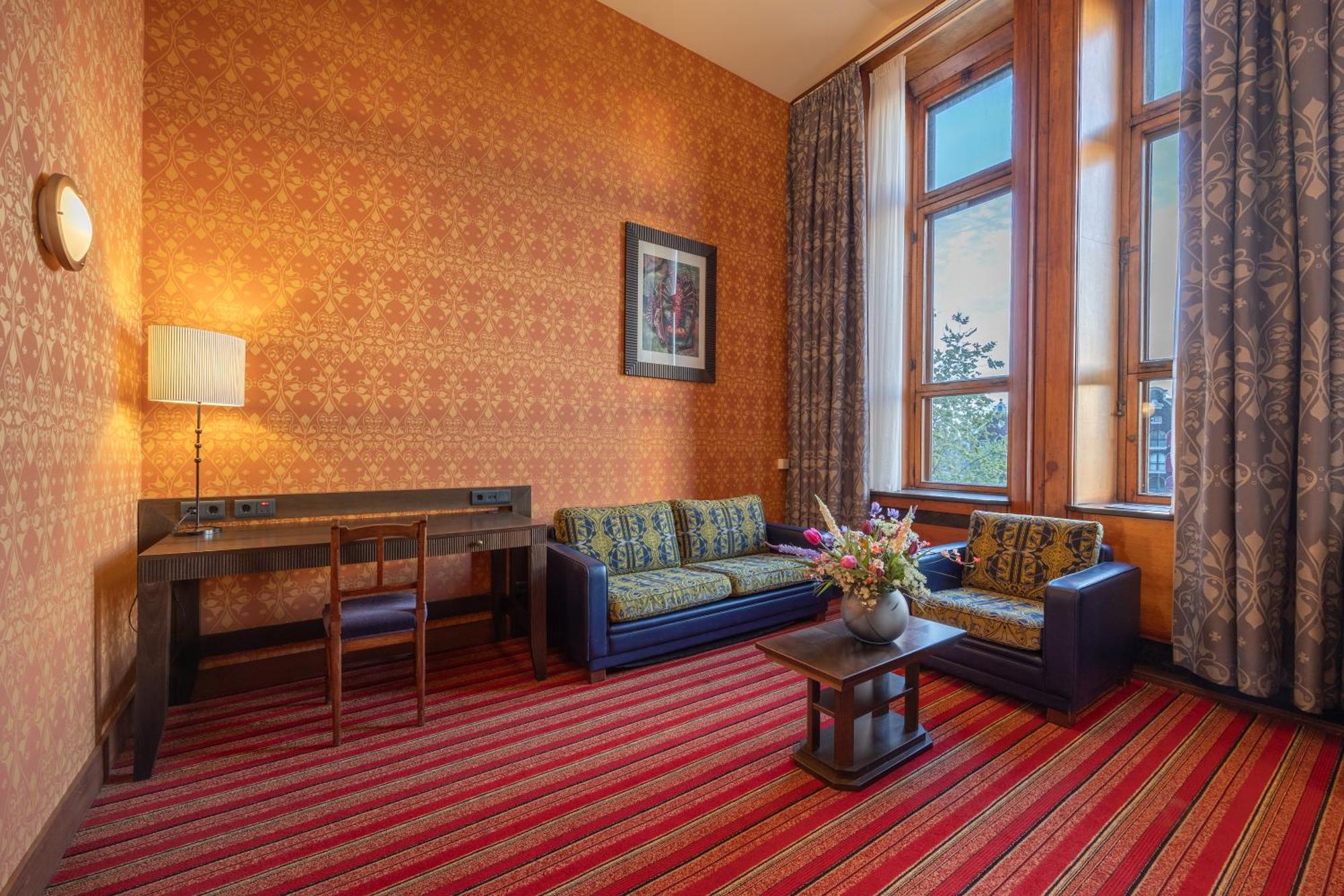 Grand Hotel Amrath Амстердам Екстер'єр фото A suite at the Hotel de la Ville
